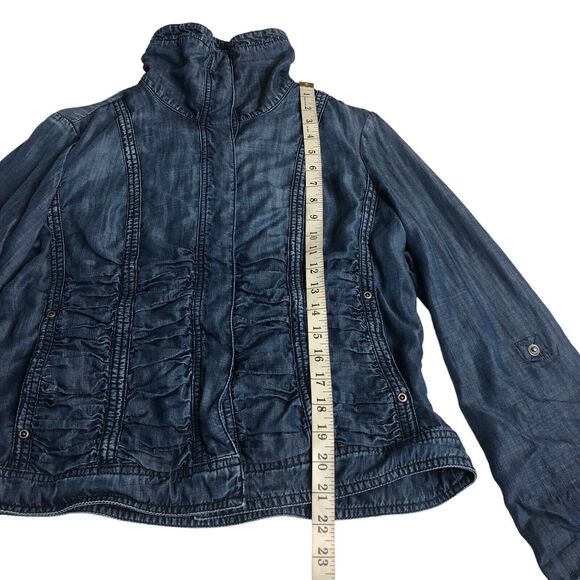 Coldwater Creek Jacket Women 8 Blue Chambray Ruched Roll Tab Sleeve Snap Shacket - Picture 13 of 16